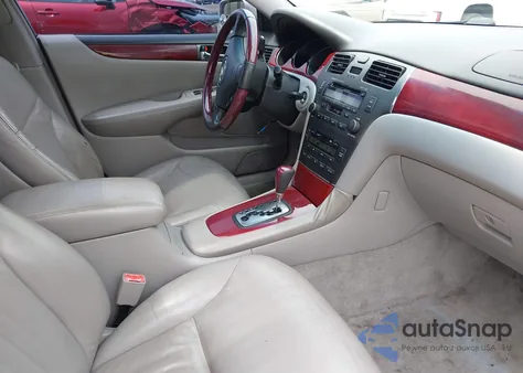 2002 Lexus Es 300 z USA, uszkodzony, nr VIN JTHBF30G920049575